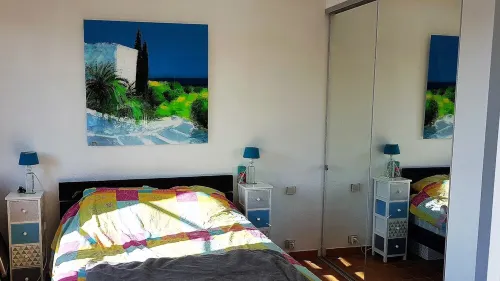 Newly renovated 2-room apartment in "Venise Provençale
