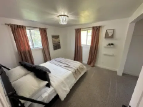 Heart of Richfield, Atvs & Mountain Biking, Spacious Home, Sporting Events