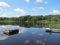 2 bedroom, 1 bath cabin with bunkhouse on fully recreational lake