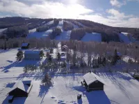 Clean, Comfortable and Quiet Condo at the base of Jackson Creek Summit
