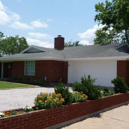 Great Lake House with Best Private Beach. Kayaks and Games! Kids Friendly!