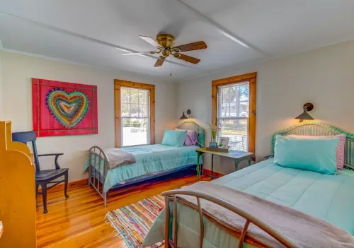 Cozy Mount Dora Cottage /Walk Downtown/ Pet Friendly / Fenced Yard