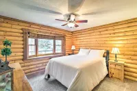 Rustic Pinetop Log Cabin w/ Fire Pit + Grill!