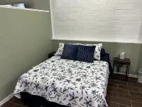 Completely renovated! Within a few blocks of downtown bars and restaurants Hotels near Paradox