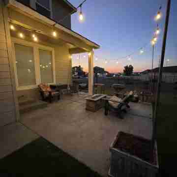 New, 3 Bedroom Home Centrally Located in Moses Lake with Room for all Your Toys! Hotel Exterior