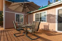 Rare find! Lakefront Getaway - 2bdrms on 5 wooded acres w/EV charger available