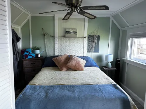 Oceanfront cabin with private beach and hot tub