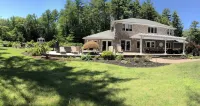 Lakefront Home,  Snowmobilers & Cross Country Skiiers Paradise!