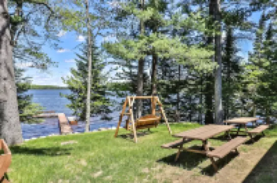 Nature's Edge: Lakefront Home - WiFi, Free Firewood, Generator, No Cleaning Fee!
