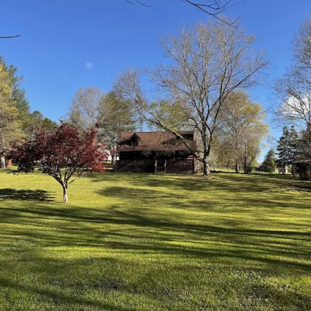 Cabin by the Creek  Sleeps 8 on 3 Beautiful acres - Close to town and activities