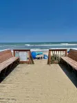 Lovely Oceanside condo in beautiful Duck, North Carolina Outer Banks!