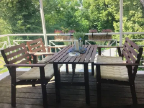 Apartment Seeloft with balcony and direct lake view on the Möhnesee Hotels in Mohnesee