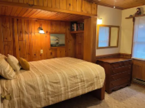 Beautiful Rustic 4 Bdr Chalet Made for Big Groups and Life Long Memories!