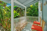 Paradise at Prettyville Kauai, Waterfall & Ocean View, AC, Sleep 8-10, BigAloha
