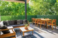 King Sized Retreat w/Hot tub, Peloton, Views - Close to Sedona!