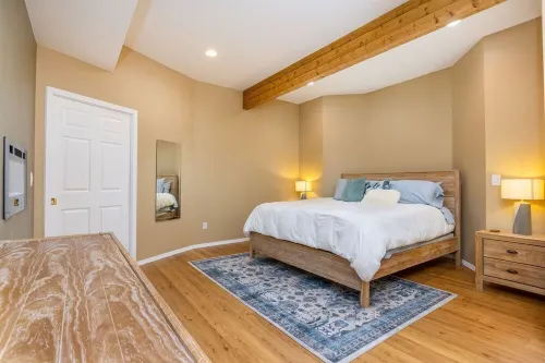 A lakefront retreat with hot tub