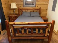 Cabin 3 is a Quiet log Cabin on Lookout Mountain 2 bedroom 2 bath