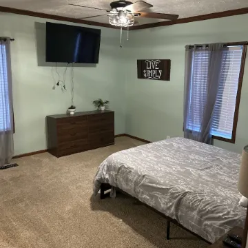 Cozy 3 bedroom lake cottage