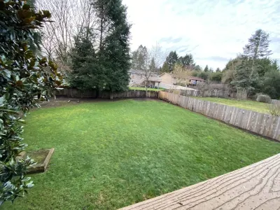 Mid Term Rental West Linn Relaxing Home Walk to Restaurants & Shop Fncd Yard Pet Hotels near Mary S. Young Park