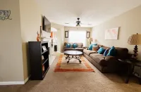 Cozy 3 bedroom, Centrally Located, Perfect for a family