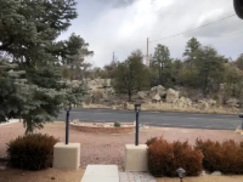 A Quick 5 Minute Drive to the Square!