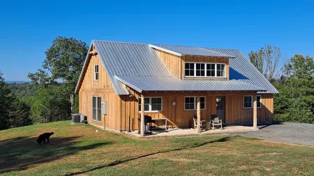 EXTRAORDINARY Home at Sky Hawk Ridge, a 185-acre Refuge next to Buffalo River