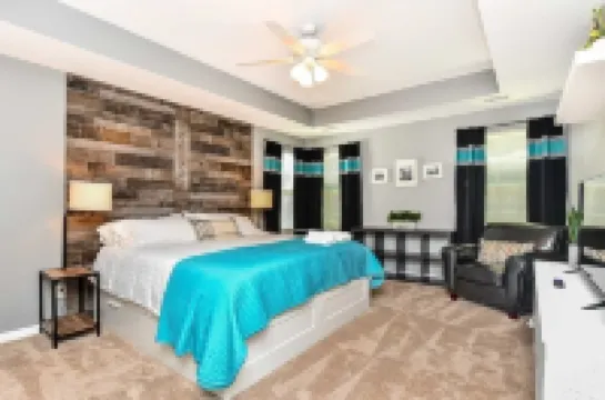 Relaxing Greer 6BR/11bed home near dtown & GSP