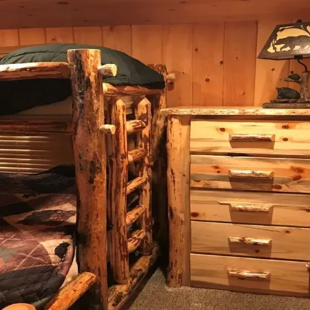 Mountain Cabin Near 49 Degrees North Ski Resort and the best Huckleberry picking