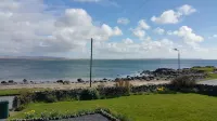 Beautiful 10 person modern bungalow in Bruichladdich with stunning views