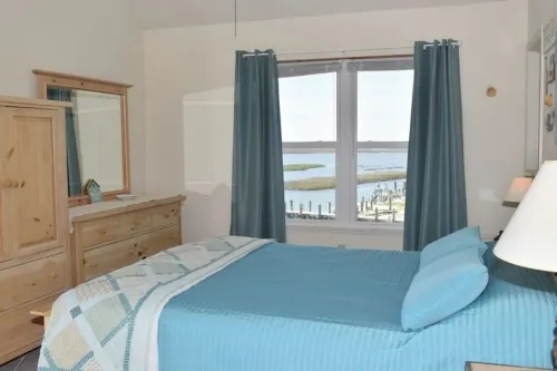 Sea Star-Views of the Lighthouse!