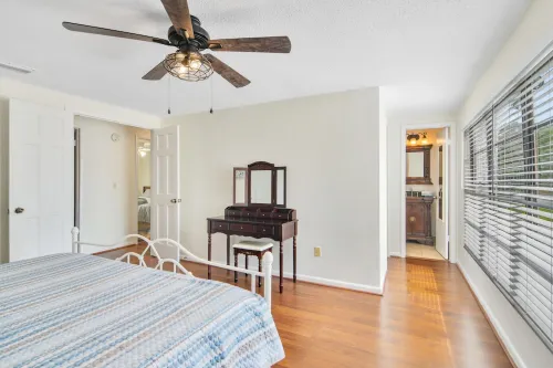 Private Home - Pool & Game Room Hotels in Greater Northdale