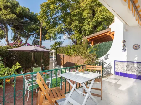 Jorge Comin Отели рядом с достопримечательностью «Hotel Trinimar»