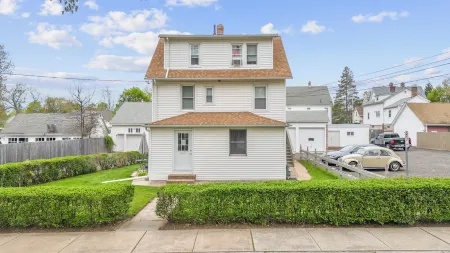 Manchester 1-Bedroom Oasis APT Near Downtown Main Street. Pet-Friendly! Отели рядом с достопримечательностью «Savers»