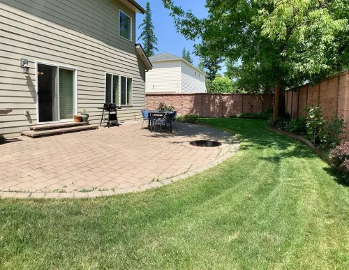 Spacious, Clean Home in Town w/ King En Suite & Hot Tub