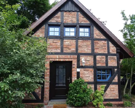 Fachwerkhaus in Ruhiger Umgebung in Direkter Nähe zum Dümmer See Hotels in Hüde