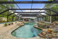 Ocean access / Pool & HotTub  / Arcade & Game Room / Private Beach and long Pier