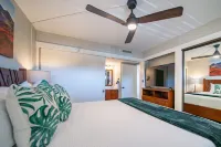 Endless Ocean Views from your Sugar Beach Retreat -Central AC #208