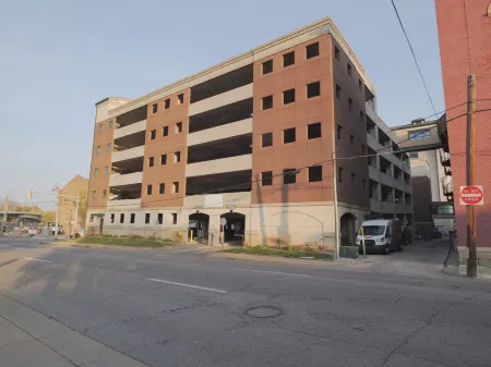 Downtown City Loft Отели в г. Лафайетт