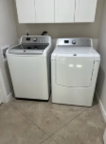 Cozy cabin SLEEPS 15 on Lake Tenkiller!