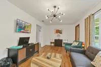 Awesome House & Minutes from Historic Downtown McKinney!!