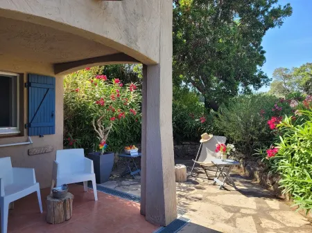 Superbe Appartement EN REZ DE Jardin DE 35 m² Avec Terrasse Arboree