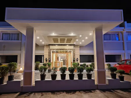 Hotel Seaface Отели рядом с достопримечательностью «Bhagavathy Amman Temple»