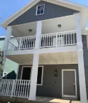 Beautifully decorated family home- Pet friendly and  close to major highways!