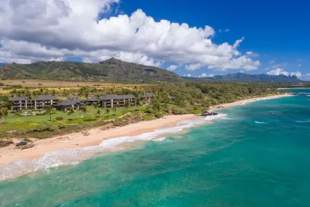 Direct Ocean Front, Renovated1 Bdrm Condo with Sweeping Views of the East Shore Отели рядом с Аэропорт Лихуэ