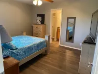 Cozy Broken Arrow Home -- Special Pricing for 30+ day stays! Hotels in Wagoner County