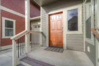 2 bd, 2 bath, Great Location in Bozeman near Costco, I-90, and food and shopping 보즈먼 호텔