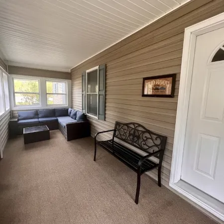 Cozy Mountain Escape - 10 Minutes from Bretton Woods Ski Area