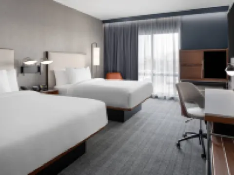 コートヤード バイ マリオット ランシング ダウンタウン ランシングのホテル