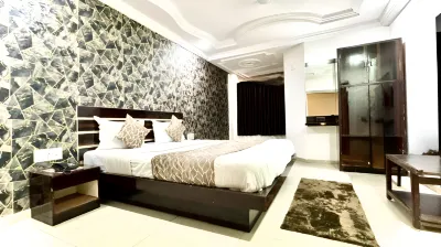 호텔 데브 팰리스 아마다바드  호텔