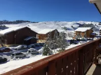 Bright south-facing apartment, 12m2 balcony, splendid view of the resort at the foot of the slopes - Wifi